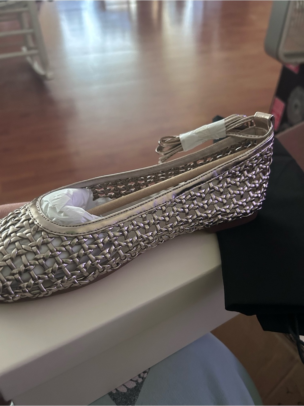 Yosi Samra gold flats new with tags, size 7 - Picture 3 of 4